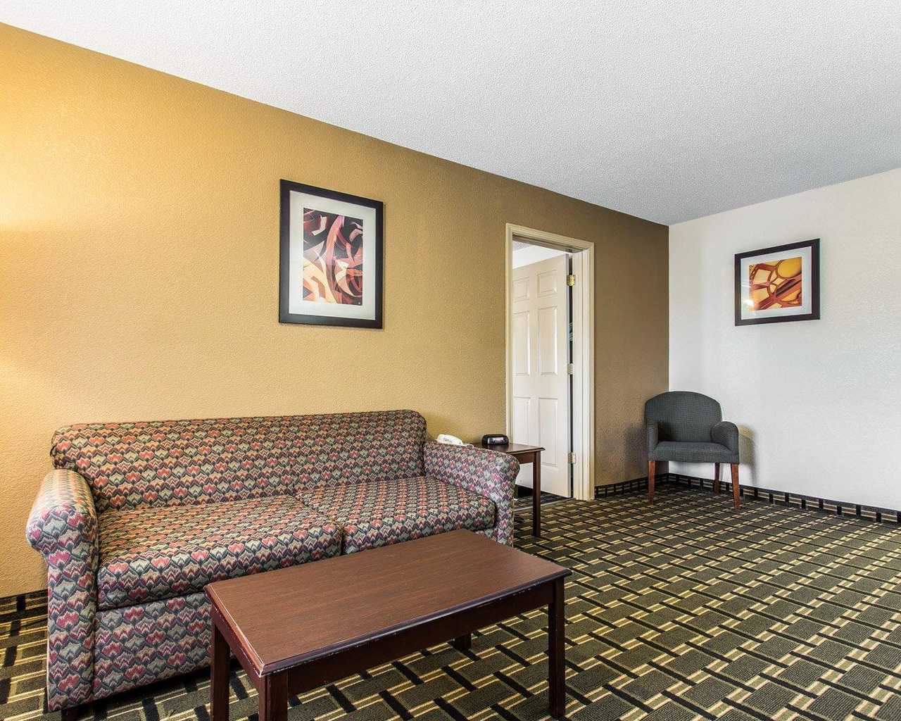 Quality Inn & Suites Southlake Morrow GA Hotel Hotel near Downtown Atlanta GA